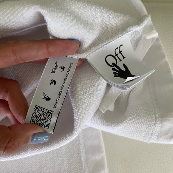 OFF WHITE OVERSIZED SWEATER DRESS (used twice) - Picture 5 of 5